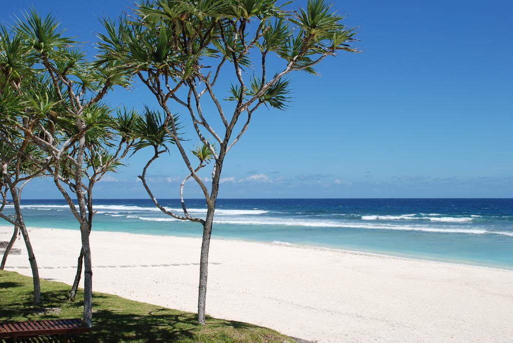 Tamanu On The Beach Port Vila Bagian luar foto